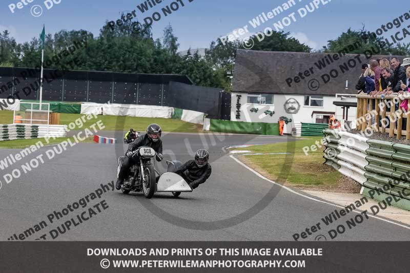 Vintage motorcycle club;eventdigitalimages;mallory park;mallory park trackday photographs;no limits trackdays;peter wileman photography;trackday digital images;trackday photos;vmcc festival 1000 bikes photographs